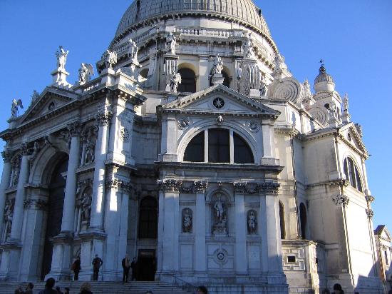 Basilica Santa Maria della Salute - Splendid architecture