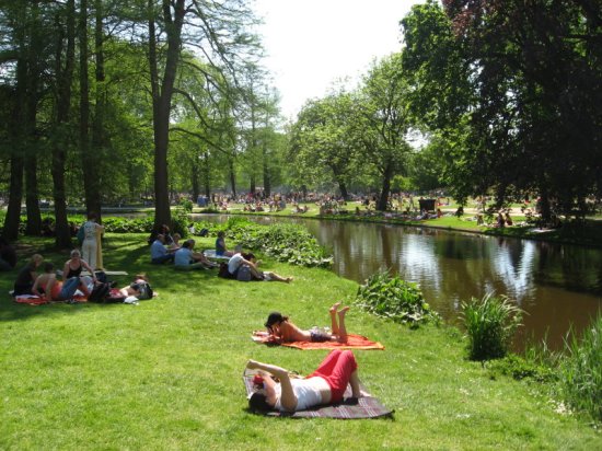 Vondel Park - Relaxing atmosphere