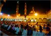 Egyptions praying during Ramadan