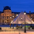 Image Louvre Museum in Paris, France - The best art galleries in the world