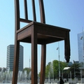 Image The Broken Chair - The Strangest Sculptures in the World